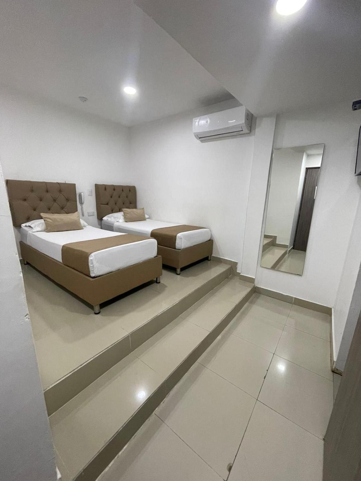 Hotel Hernandez Ctg Картахена Экстерьер фото