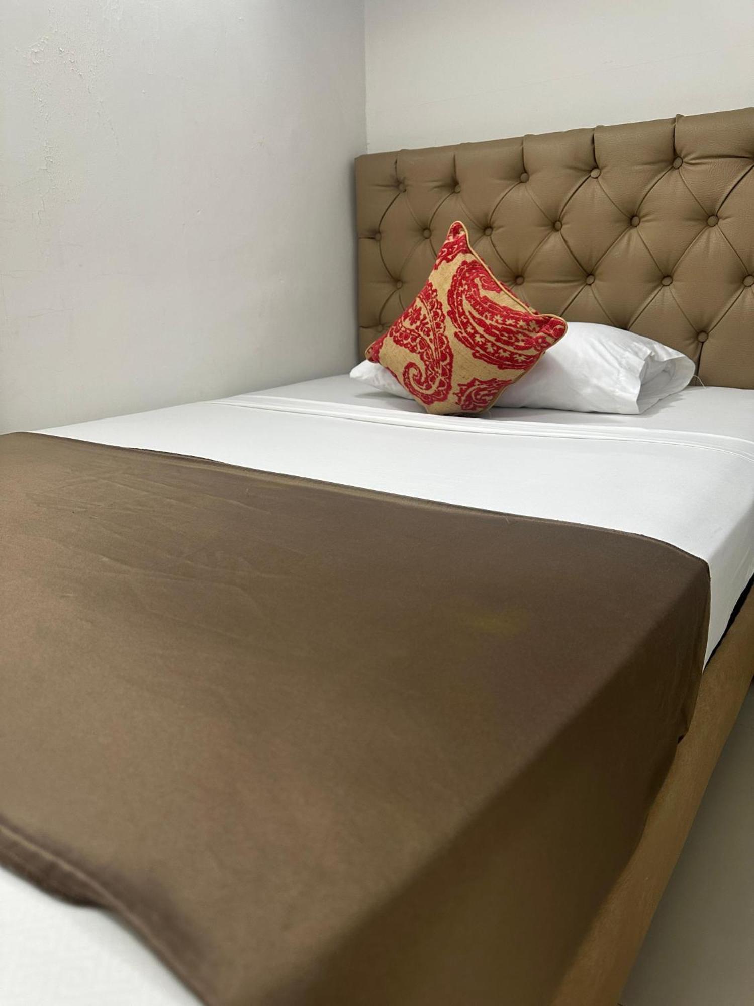 Hotel Hernandez Ctg Картахена Экстерьер фото