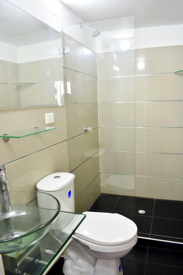 Hotel Hernandez Ctg Картахена Экстерьер фото
